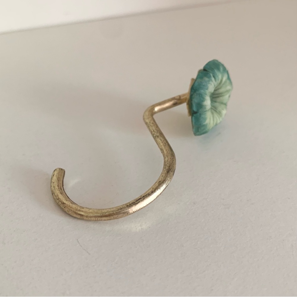 Flower hook - Picture 8 of 12